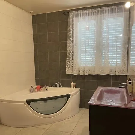 Au Pied De Lascaux Holiday home Montignac-Lascaux